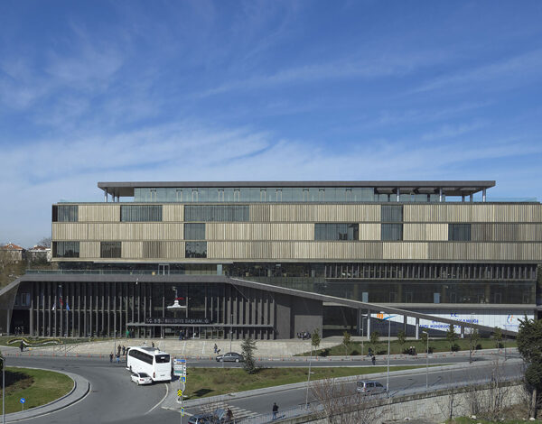 دار البلدية لمدينة شيشلي - تركيا 3 Sisli City Hall 003