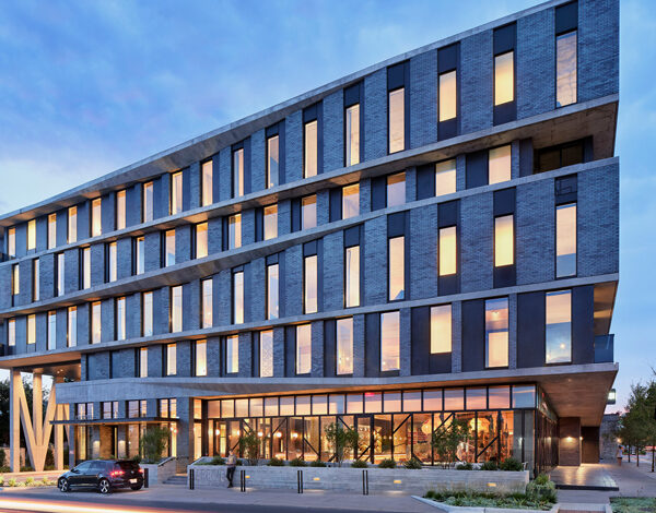 فندق "Arrive" - شرق أوستن 5 Arrive-East-Austin-Hotel-005