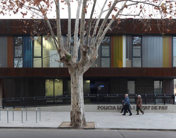 Police Station Barcelona 002
